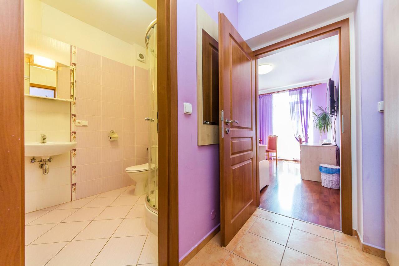 Hotel & Motorest V Udoli Zlateho Potoka Blsany Dış mekan fotoğraf