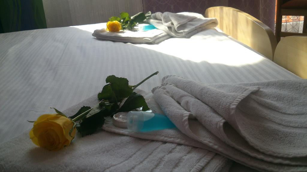 Hotel & Motorest V Udoli Zlateho Potoka Blsany Dış mekan fotoğraf