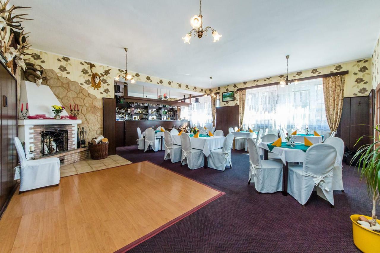 Hotel & Motorest V Udoli Zlateho Potoka Blsany Dış mekan fotoğraf